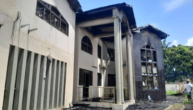 Fire Ravages Eight-Bedroom House In Tesano