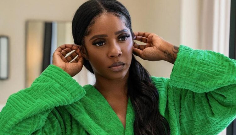 Tiwa Savage denies sabotaging female colleagues